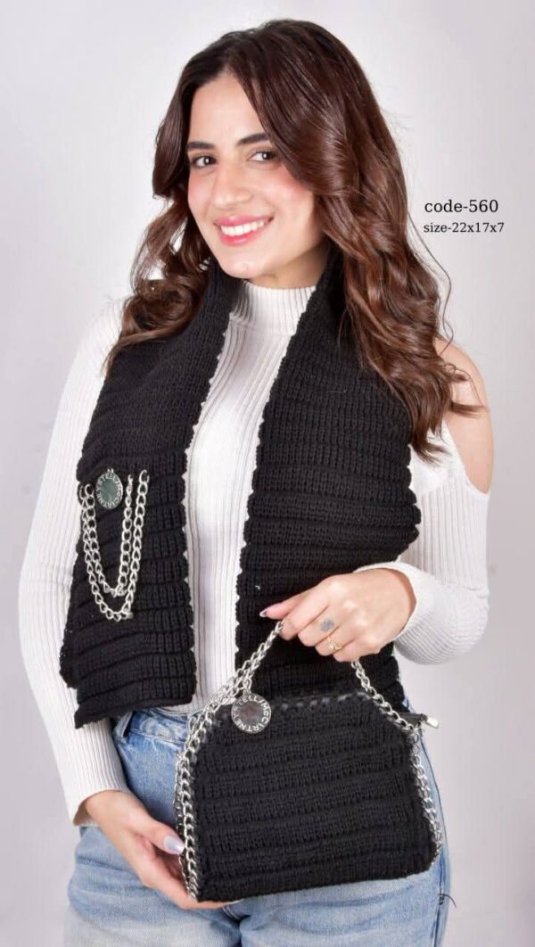 طقم تريكو شنطة + كوفية